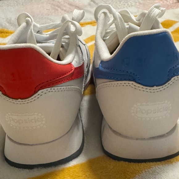 Reebok Classic White Sneakers with Red and Blue Highlights Popsicle style - Picture 7 of 9
